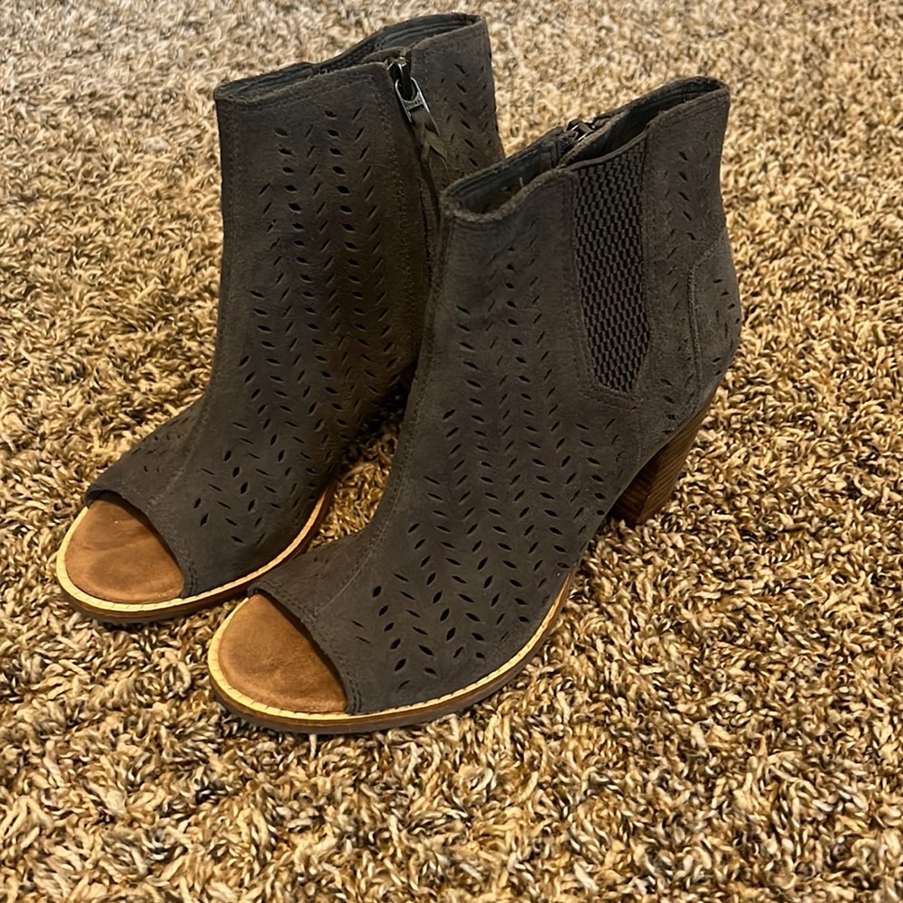 Toms Booties